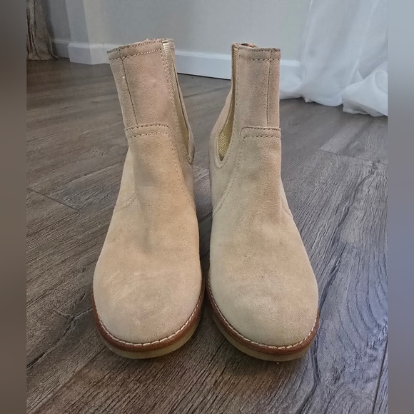 Sperry Marlow Tan Suede Gold Metallic Booties Ladies Size 6.5 - Picture 2 of 9